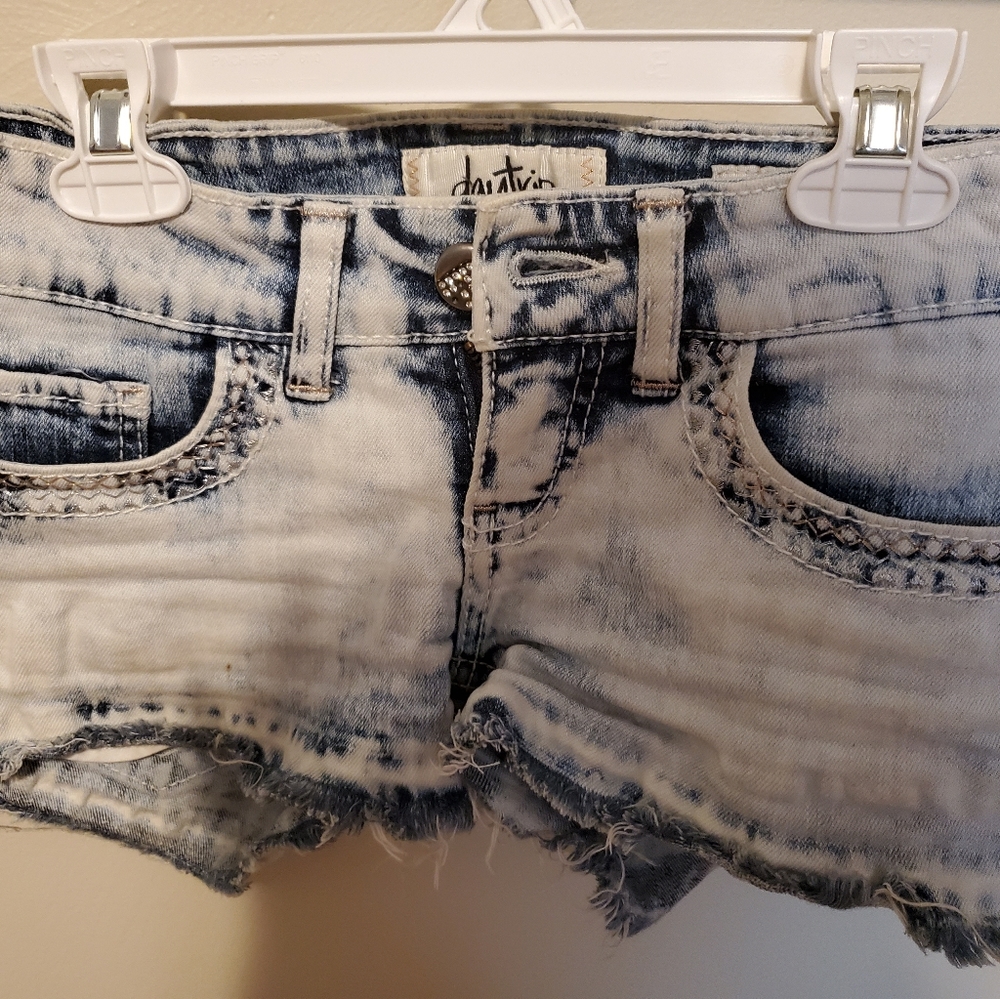 Day trips shorts